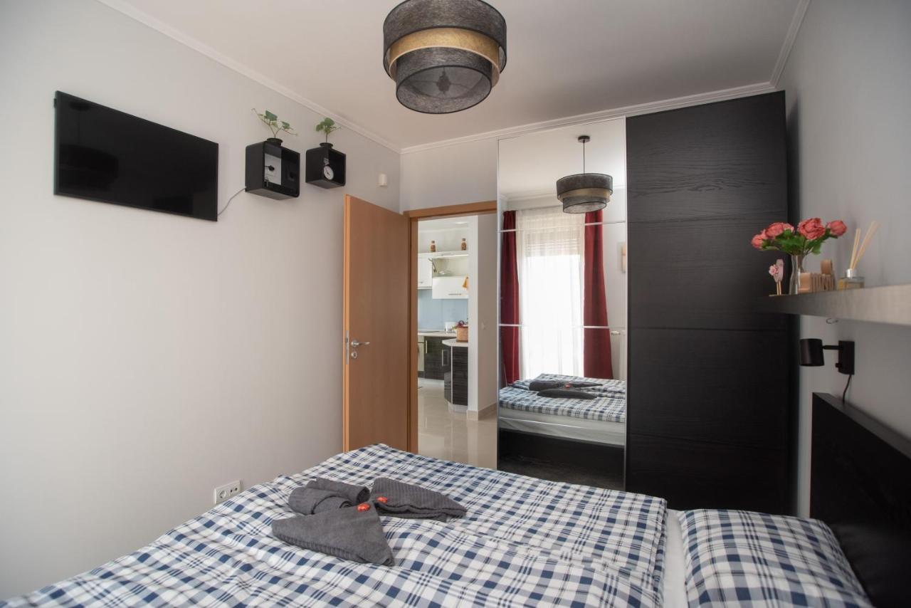 Sunny Home Near Bud With 2Br, Ac And Free Parking Вечийш Екстер'єр фото
