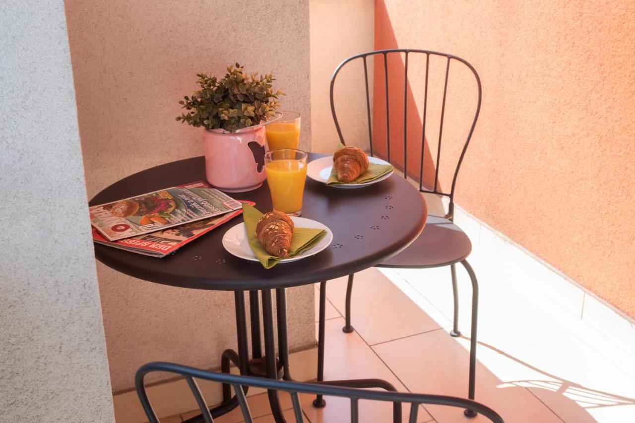 Sunny Home Near Bud With 2Br, Ac And Free Parking Вечийш Екстер'єр фото